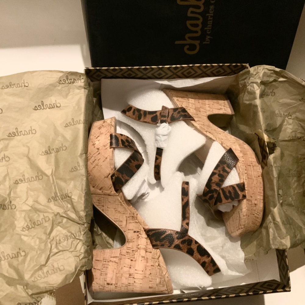 Charles David Departed Leopard Camel Ankle Strap Cork Platform Heels Sandals 8 - Picture 5 of 6